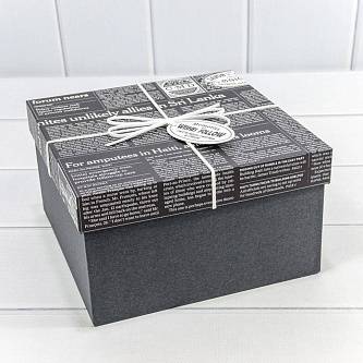 Коробка подарочная "Газета" Чёрн 19*19*10,8 см 3-2