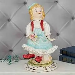 Фигурка Девочка с букетом цветов, 14*14*26 см, фарфор, фото №1