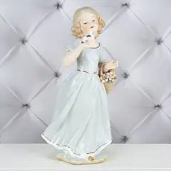 Фарфоровая статуэтка "Девочка с голубем" 30*15*14см, фото №1