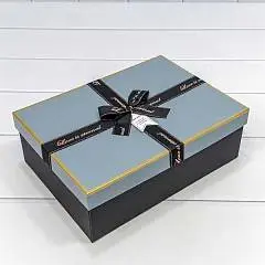 Коробка подарочная "Голубая" черная лента 26*19*8 см 3-2, фото №1