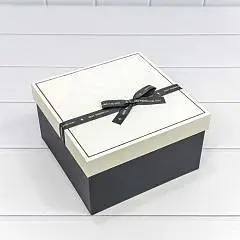 Коробка подарочная Беж/Чёрный 21*21*12,3 см 3-3, фото №1