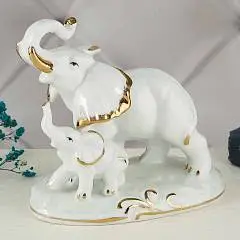 Фигурка Слон со слоненком, 13*8*13 см, фарфор, фото №1