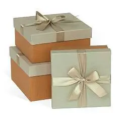 Коробка подарочная "Светлый орех" бант квадрат 190x190x90 3-2, фото №1